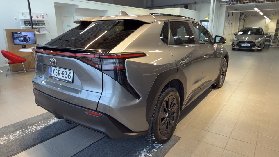 Toyota bZ4X vaihtoauto