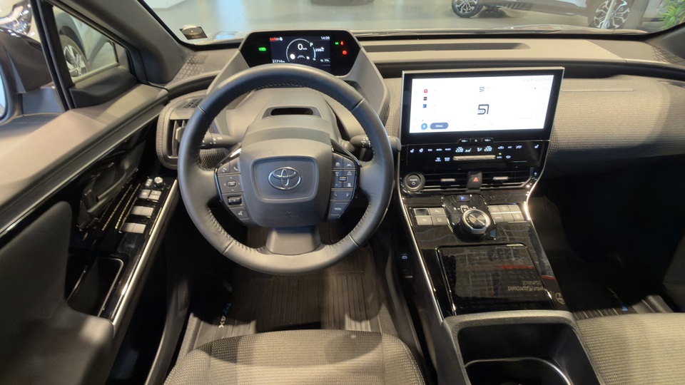 Toyota bZ4X vaihtoauto