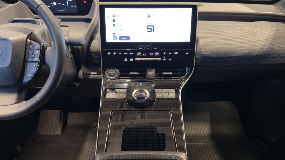 Toyota bZ4X vaihtoauto