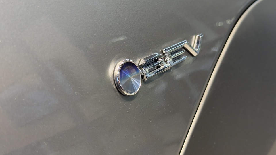 Toyota bZ4X vaihtoauto