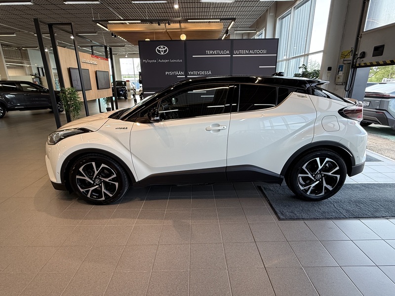 Toyota C-HR vaihtoauto