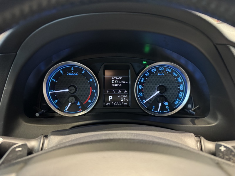 Toyota Auris vaihtoauto