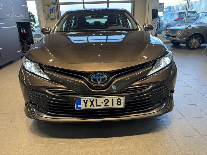 Toyota Camry vaihtoauto