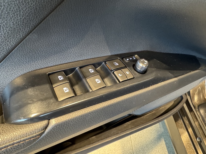 Toyota Camry vaihtoauto