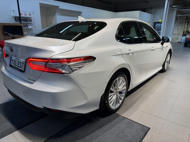 Toyota Camry vaihtoauto