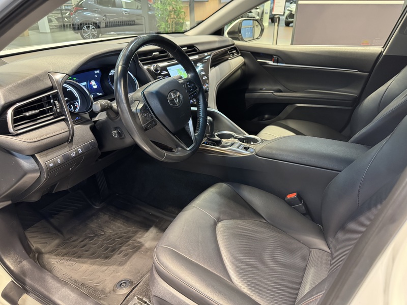 Toyota Camry vaihtoauto