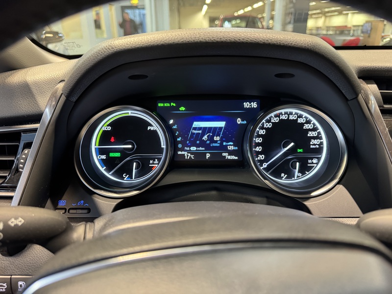 Toyota Camry vaihtoauto