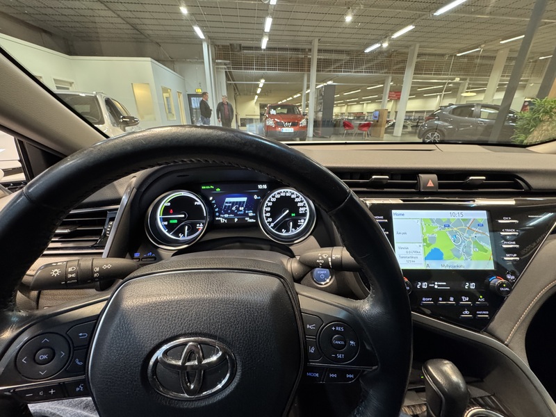 Toyota Camry vaihtoauto