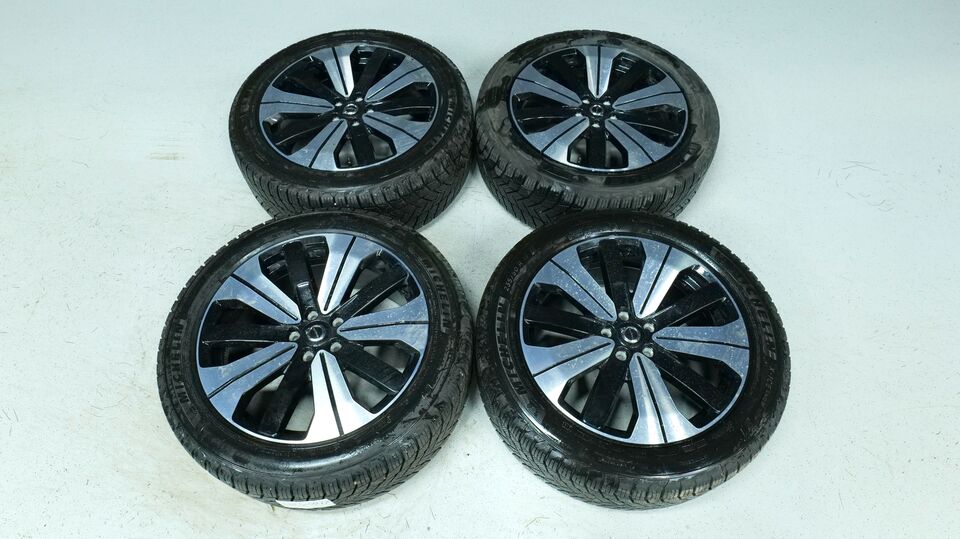 Volvo C40 vaihtoauto