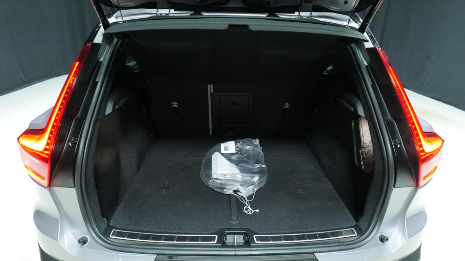 Volvo EX40 vaihtoauto