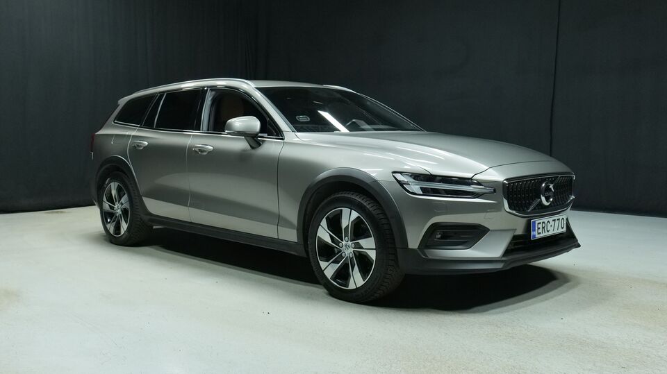 Volvo V60 Cross Country vaihtoauto