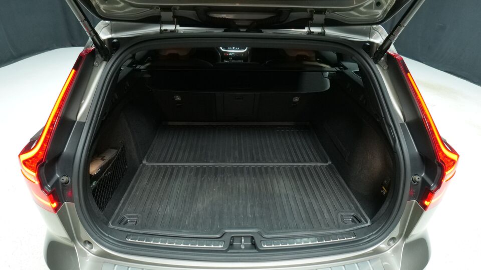 Volvo V60 Cross Country vaihtoauto