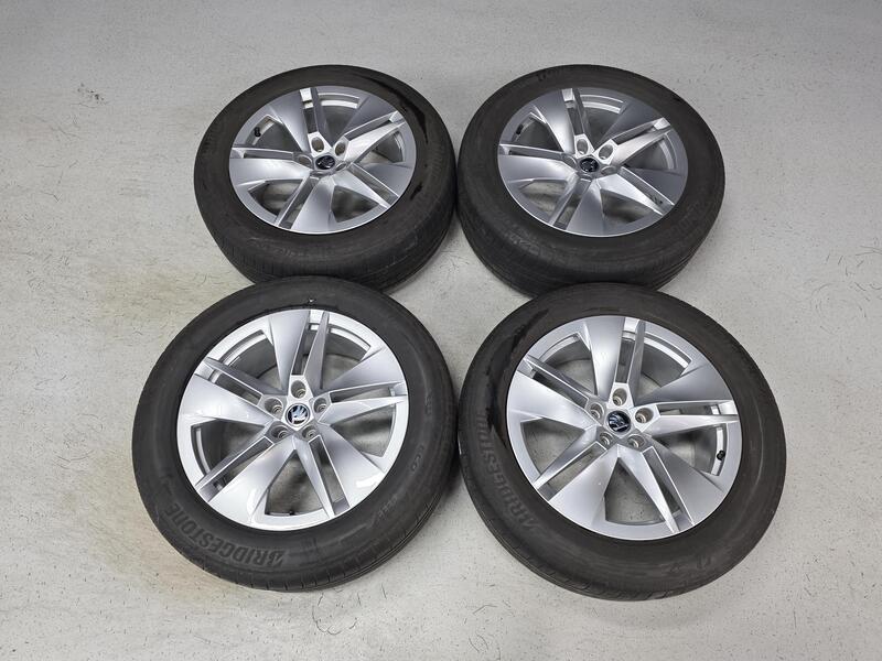 Skoda Enyaq vaihtoauto