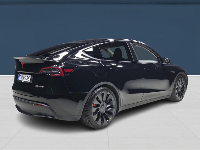 Tesla Model Y vaihtoauto