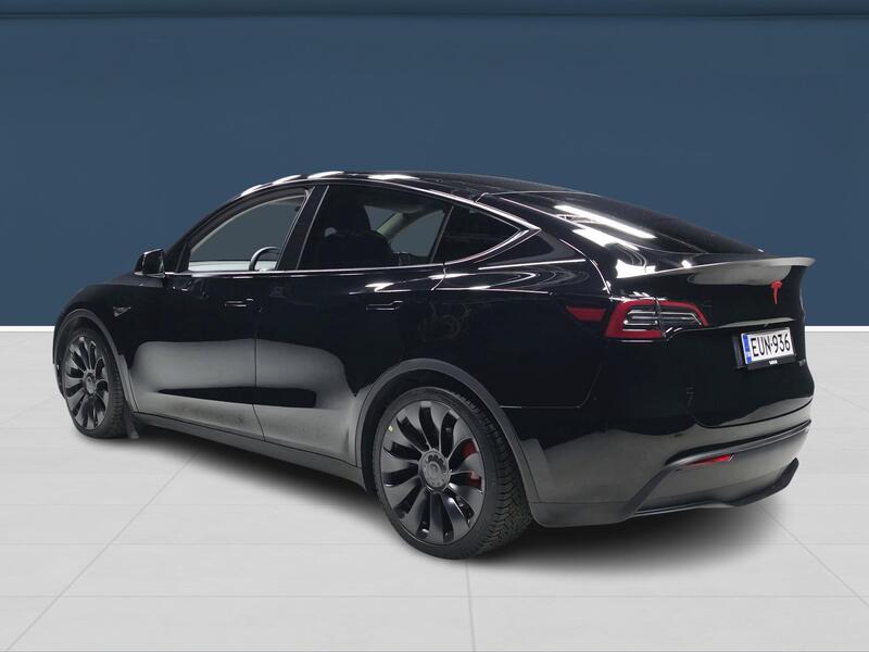 Tesla Model Y vaihtoauto