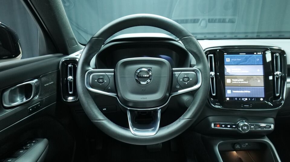 Volvo EX40 vaihtoauto