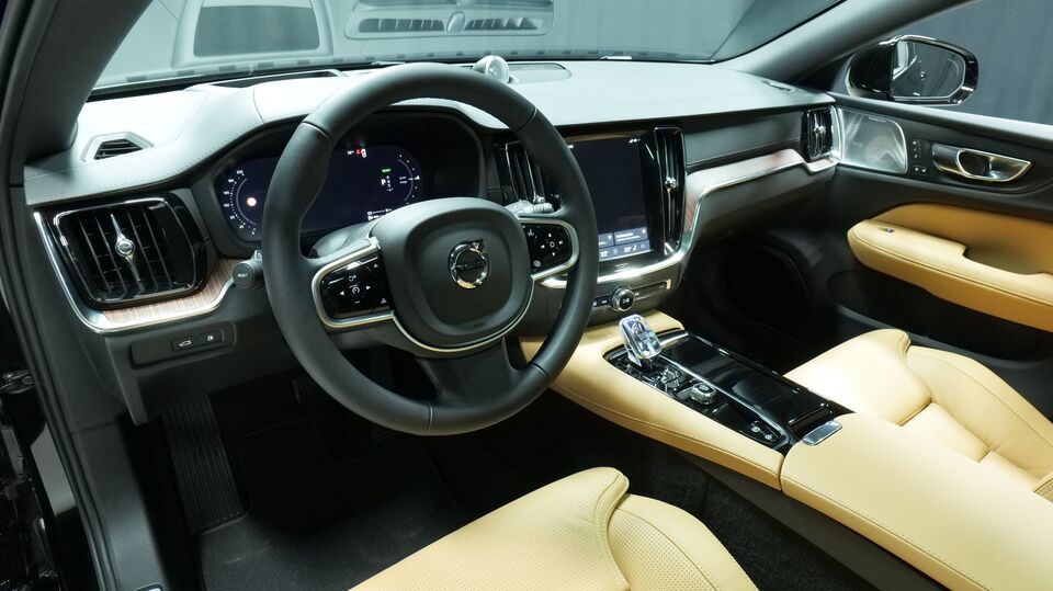 Volvo V60 vaihtoauto