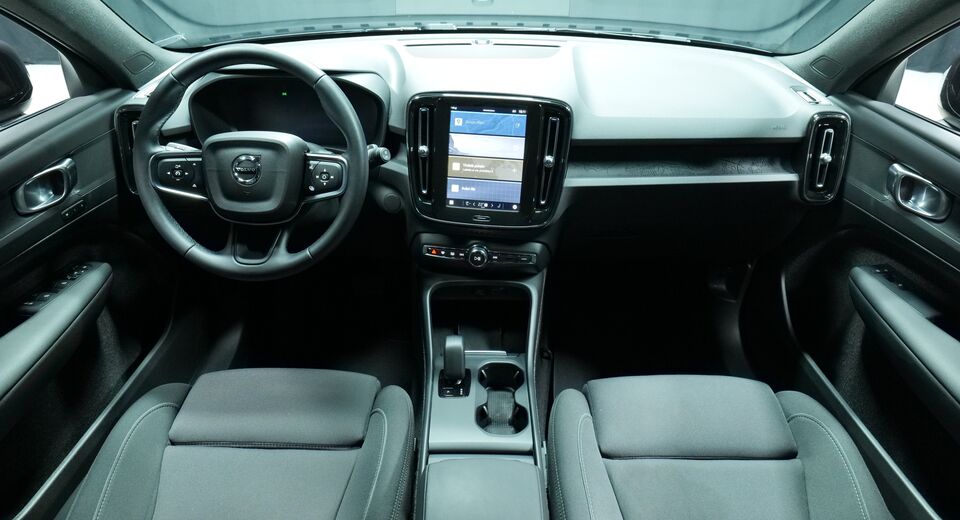 Volvo EX40 vaihtoauto