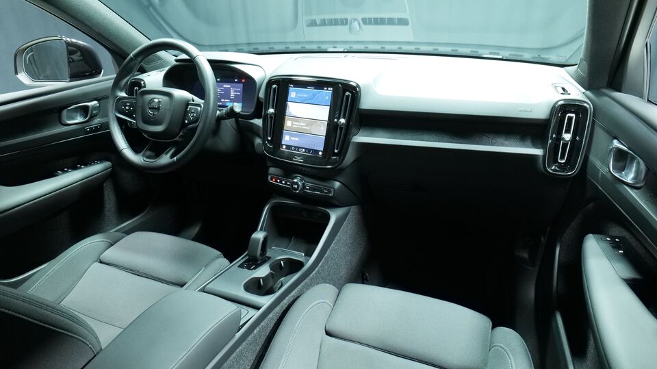 Volvo EX40 vaihtoauto