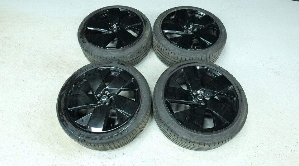 Volvo EX40 vaihtoauto