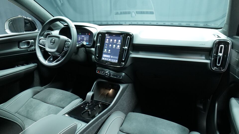 Volvo EX40 vaihtoauto