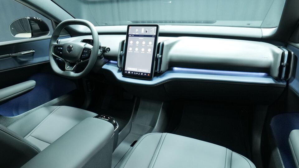 Volvo EX30 Cross Country vaihtoauto