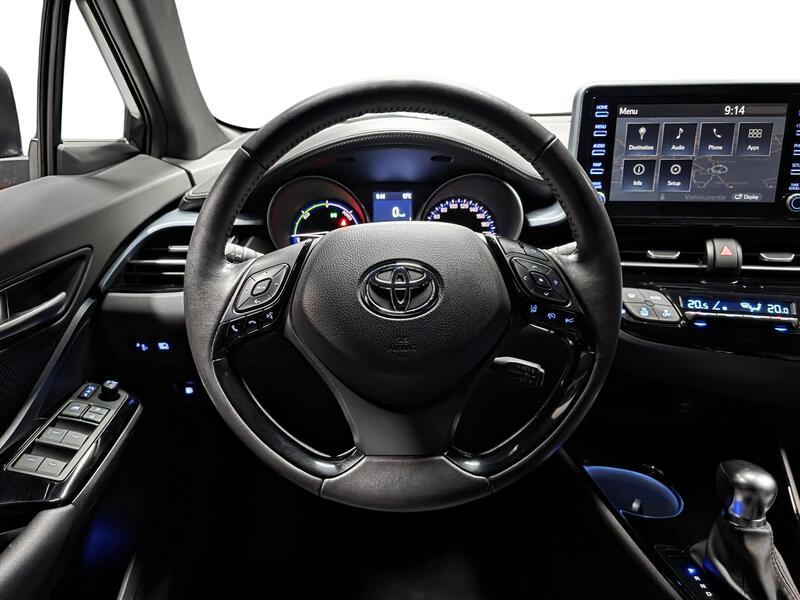 Toyota C-HR vaihtoauto