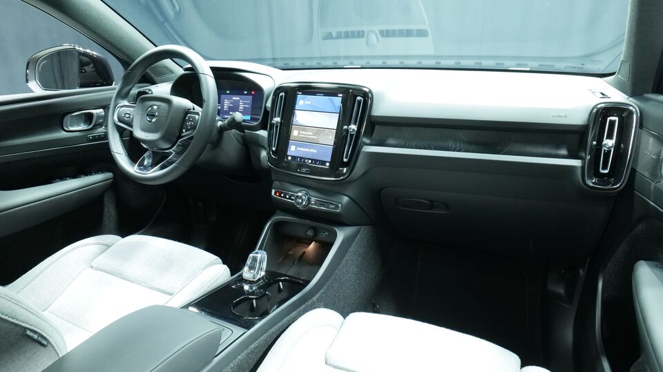 Volvo EC40 vaihtoauto