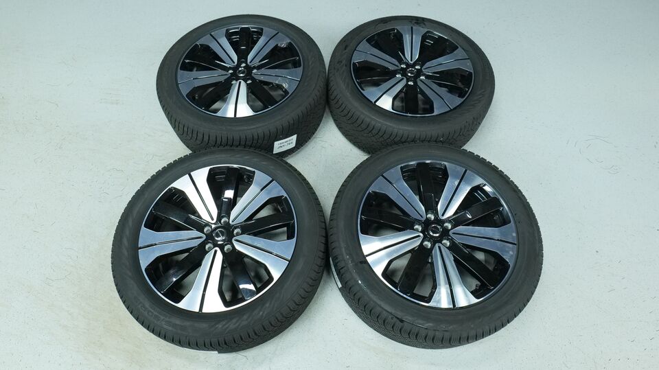 Volvo EC40 vaihtoauto