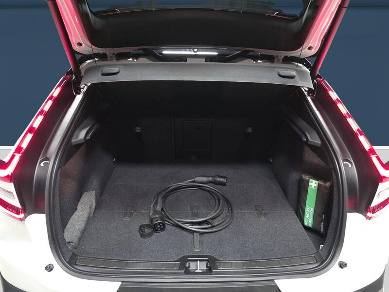 Volvo EC40 vaihtoauto