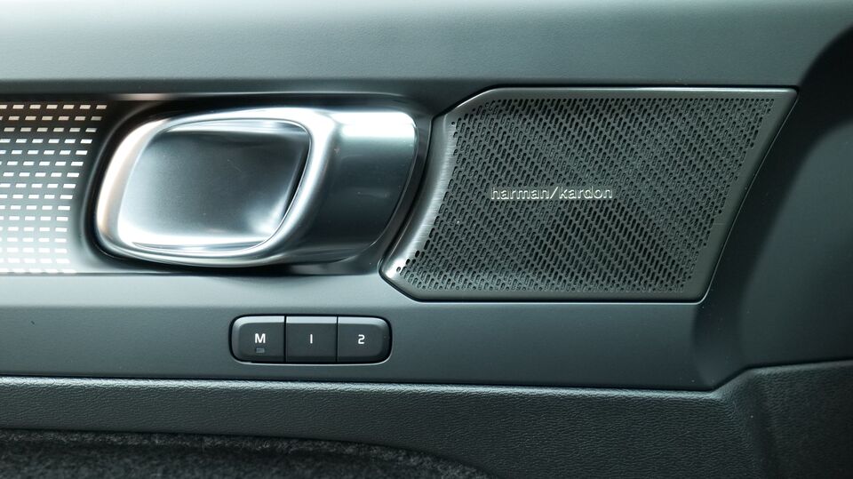 Volvo EX40 vaihtoauto