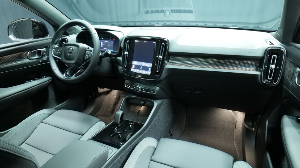 Volvo EX40 vaihtoauto