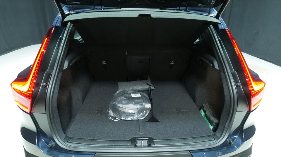 Volvo EX40 vaihtoauto