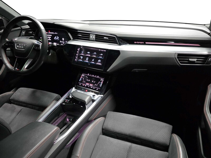 Audi Q8 e-tron vaihtoauto