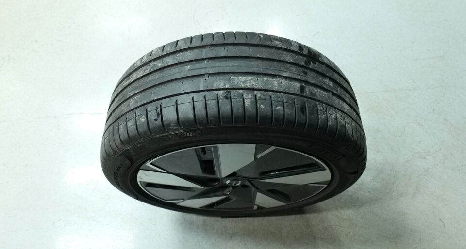 Volvo EC40 vaihtoauto