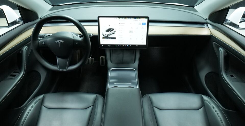 Tesla Model Y vaihtoauto