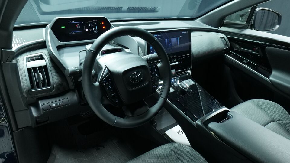 Toyota bZ4X vaihtoauto