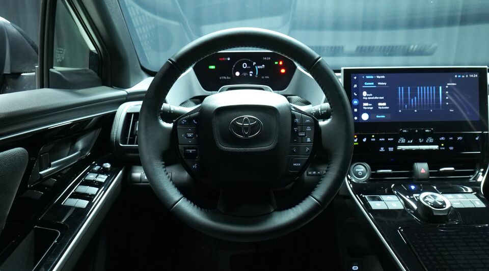 Toyota bZ4X vaihtoauto