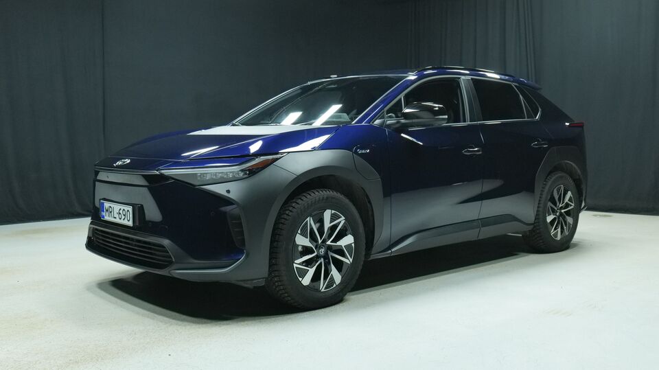 Toyota bZ4X vaihtoauto