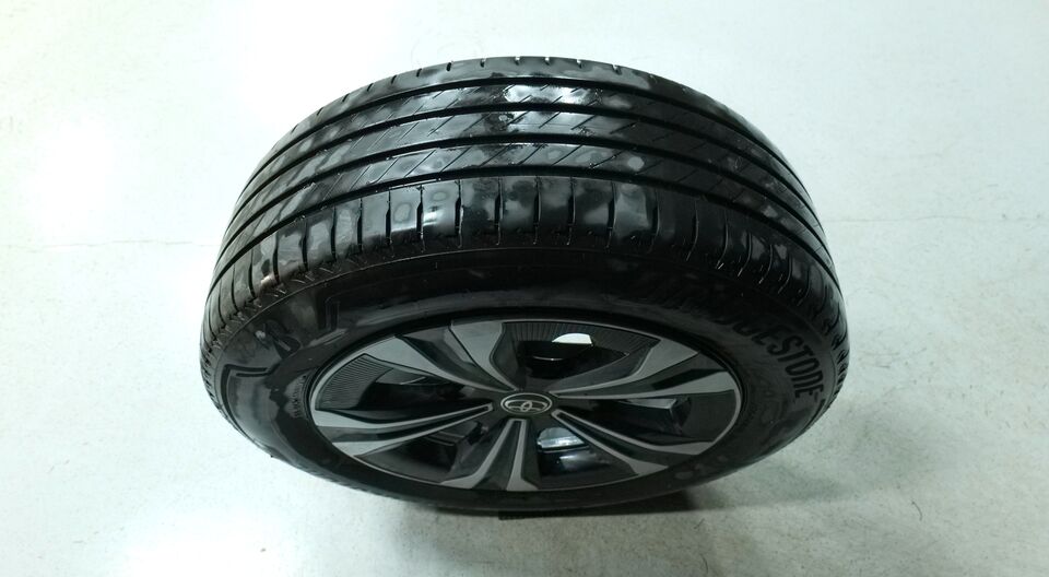 Toyota bZ4X vaihtoauto