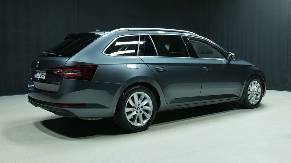 Skoda Superb vaihtoauto