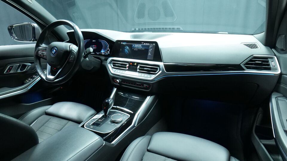 BMW 330 vaihtoauto