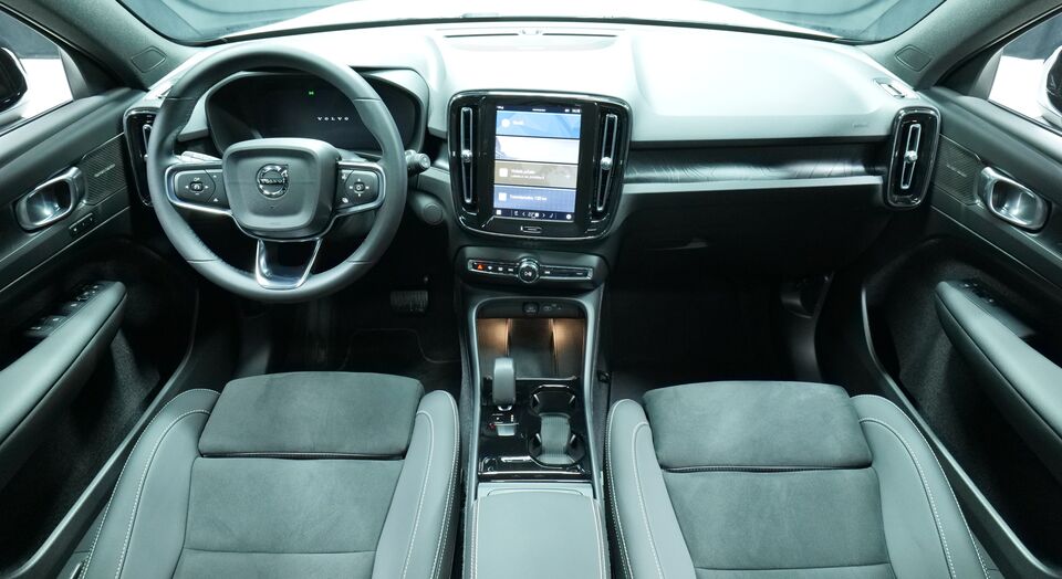 Volvo EX40 vaihtoauto