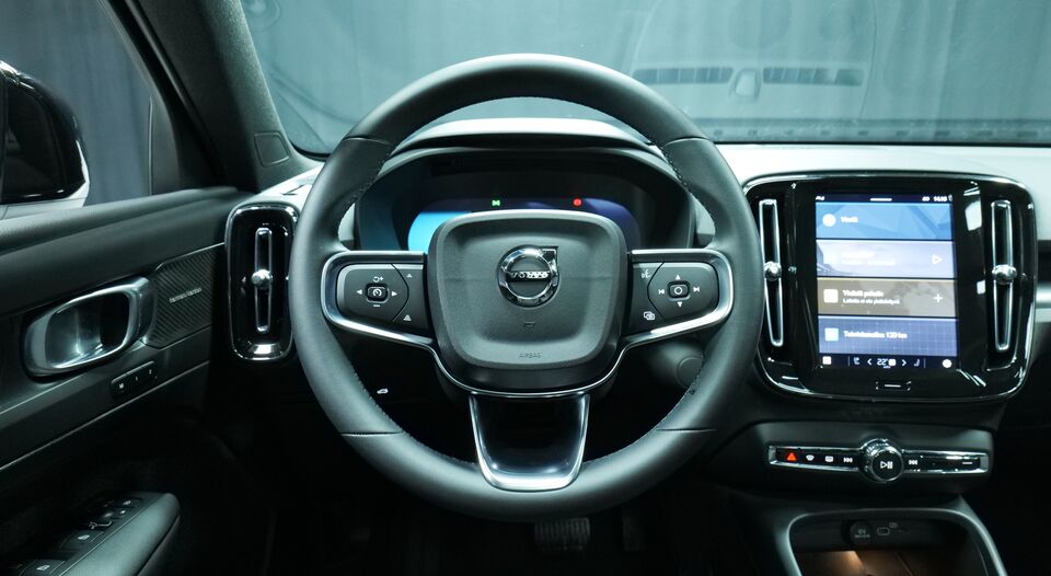 Volvo EX40 vaihtoauto