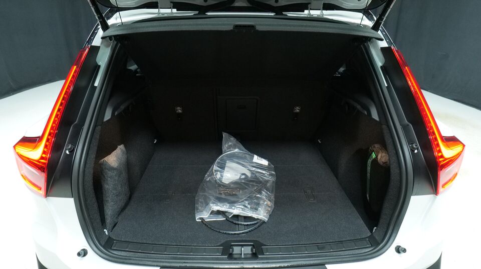 Volvo EX40 vaihtoauto