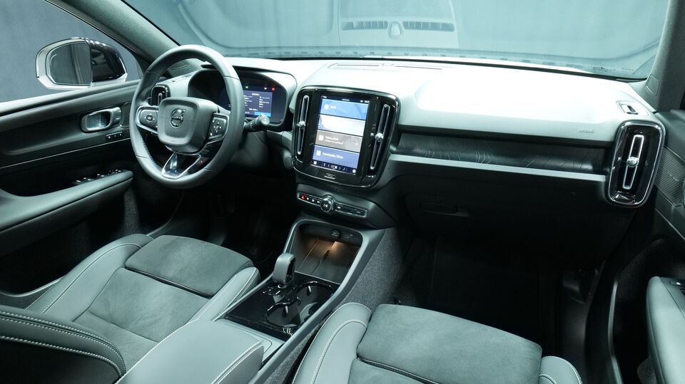 Volvo EX40 vaihtoauto