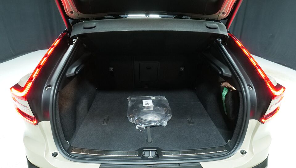 Volvo EC40 vaihtoauto