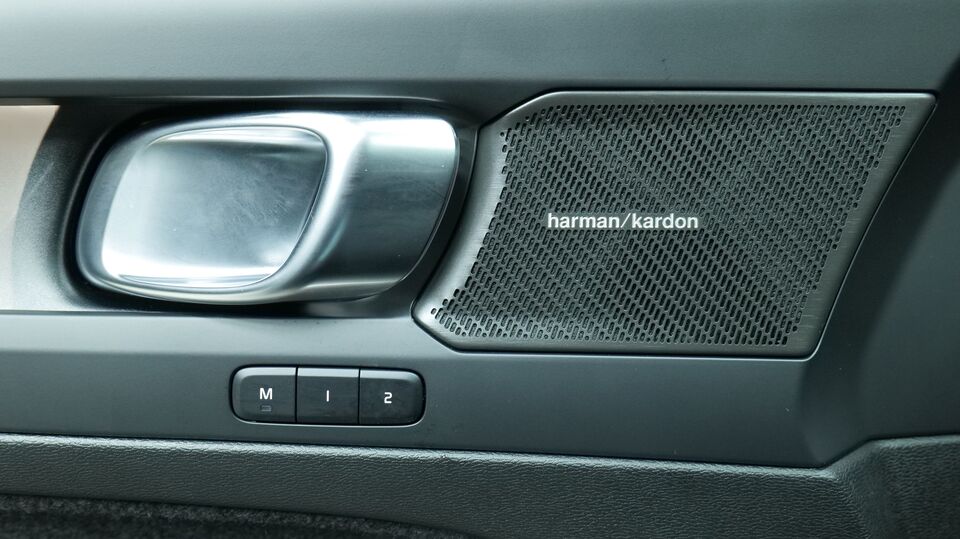 Volvo EX40 vaihtoauto