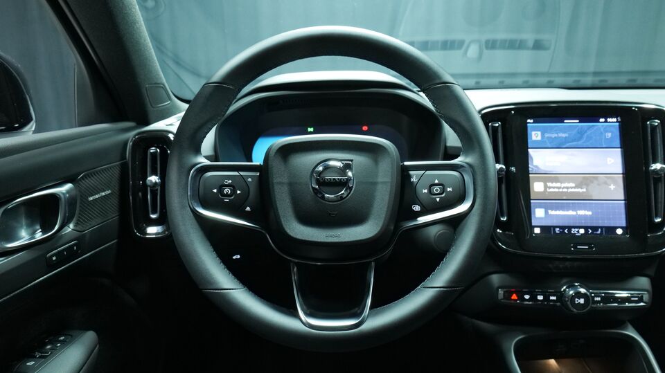 Volvo EX40 vaihtoauto