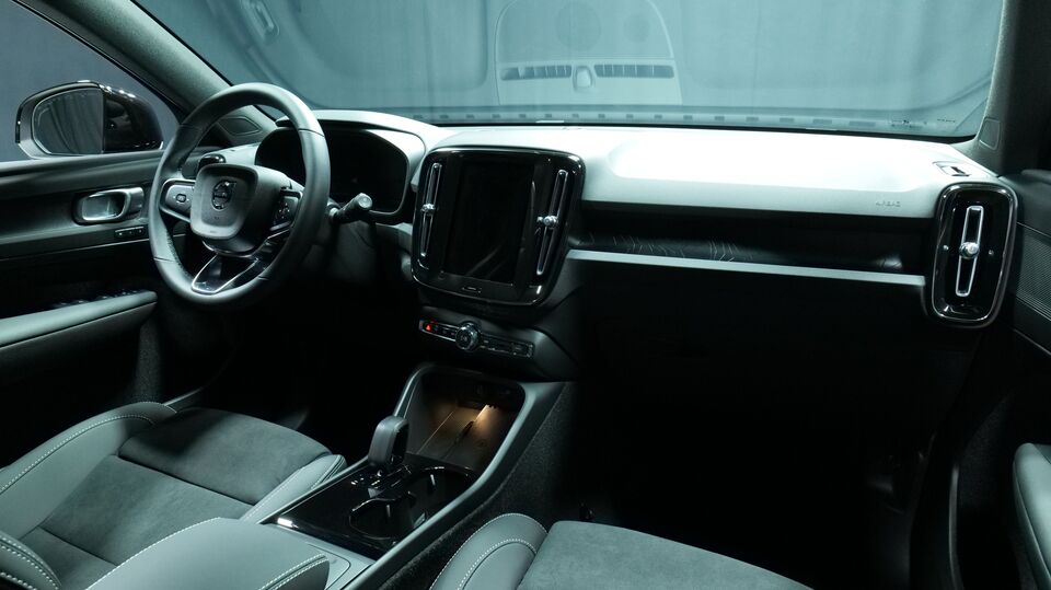 Volvo EX40 vaihtoauto